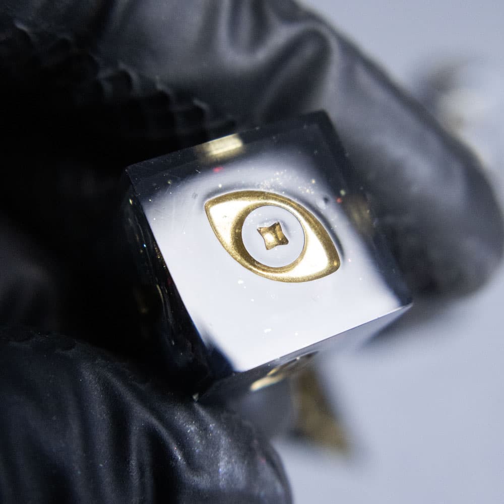 D6 shows a slight bump where a micro bubble is hidden under the surface